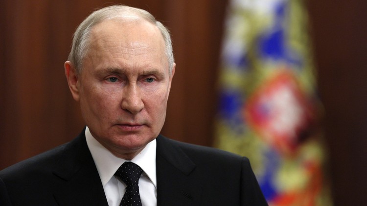 Tổng thống Putin nói chiến dịch tại Ukraine là 'ưu tiên một', chú trọng tăng vũ khí