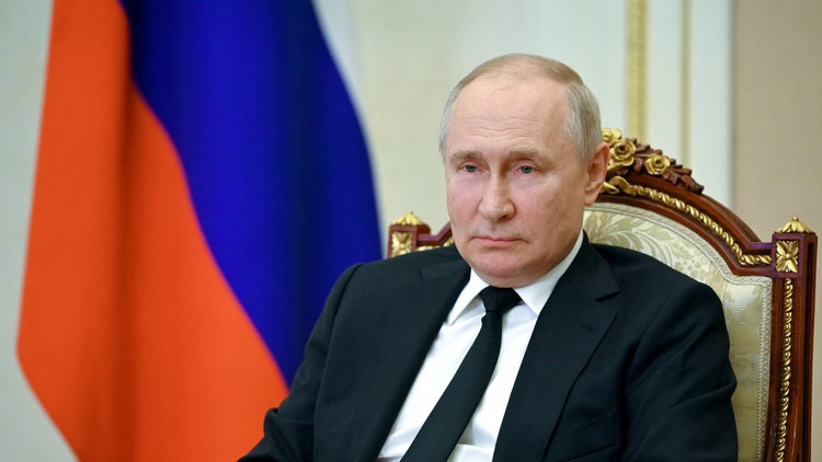 Tổng thống Putin nói Ukraine phản công kiểu 'tự sát', cảnh báo Ba Lan