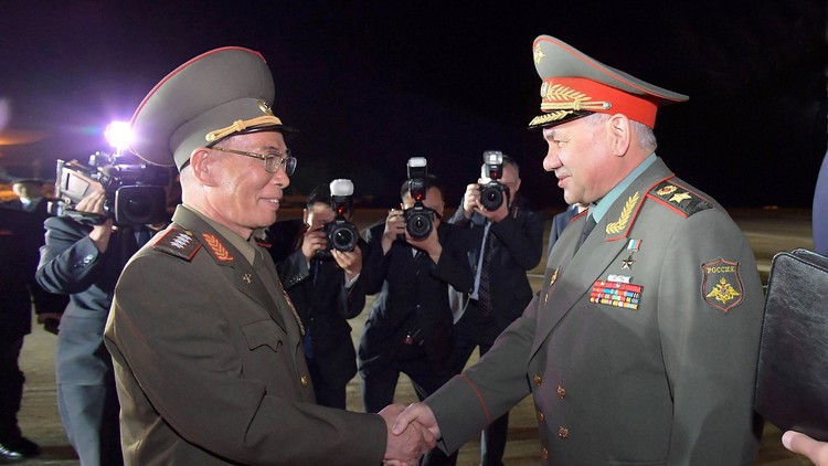 Bộ trưởng Quốc phòng Nga Shoigu đến Triều Tiên, tăng cường hợp tác quân sự