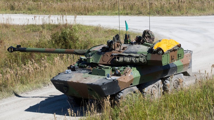 Ukraine nói xe tăng bánh lốp Pháp AMX-10 không đủ mạnh để tham gia phản công