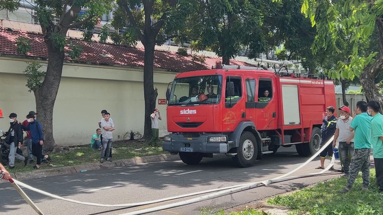 Cháy kho sơn trong Khu chế xuất Linh Trung 2