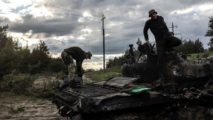 Thiếu vũ khí do Nga 'cung cấp', phản công của Ukraine khó thành?
