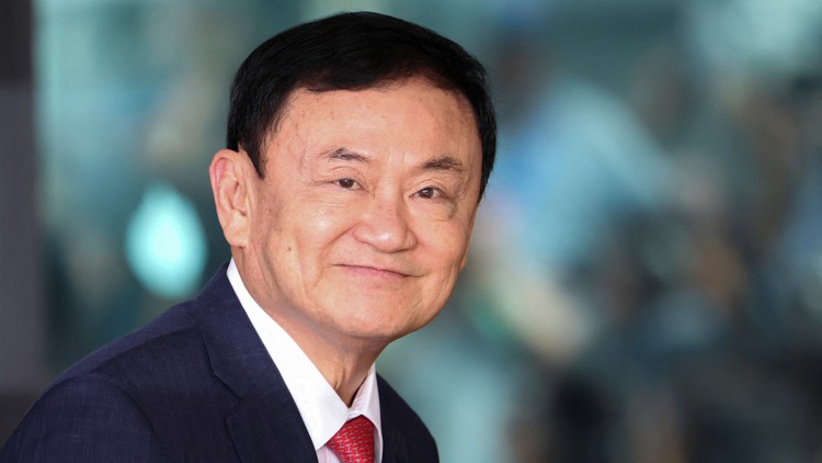 Vừa về nước, cựu Thủ tướng Thái Lan Thaksin nhận án tù 8 năm