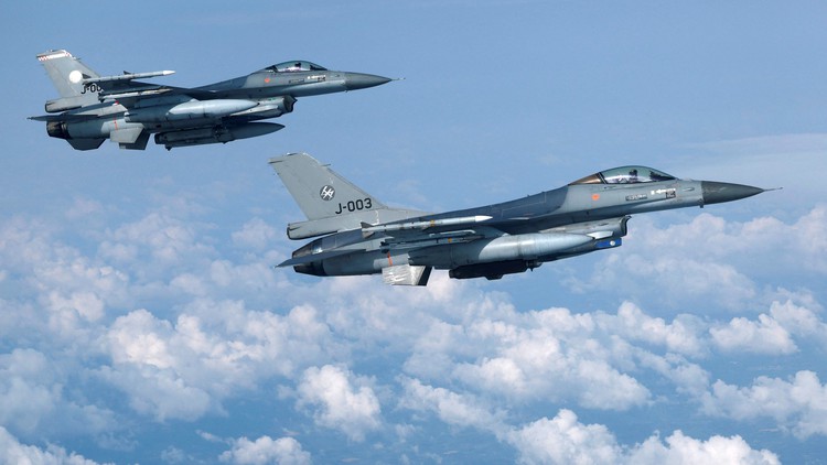 Ukraine lo phương Tây đổi ý không chuyển giao chiến đấu cơ F-16