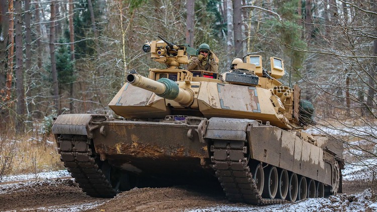 chukwubuike adamu - Xe tăng Abrams có kịp tham gia phản công của Ukraine trong năm nay?