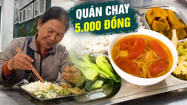 Quán chay 5.000 đồng: Bữa cơm nóng cho lao động nghèo giữa mùa đông Đà Nẵng