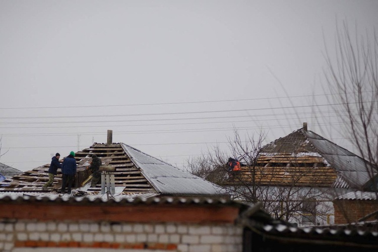 Sức sống hồi sinh trên ngôi làng ở tiền tuyến Ukraine