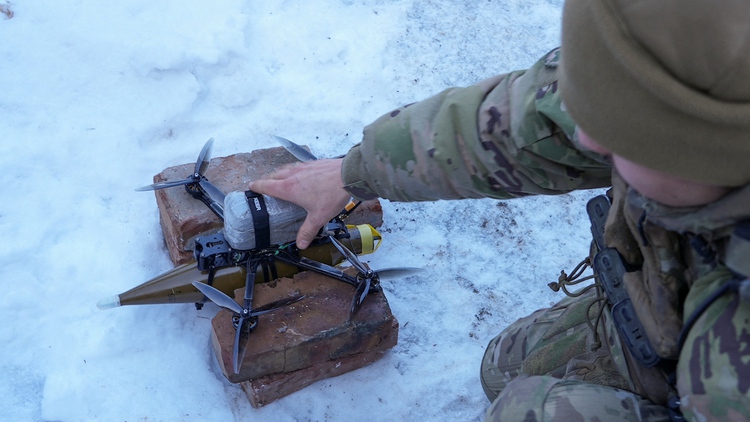 UAV tự sát của Ukraine vì sao kém ổn định?