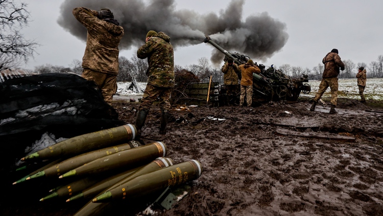 Ukraine phá vụ tham ô tư túi hợp đồng mua đạn cối 40 triệu USD