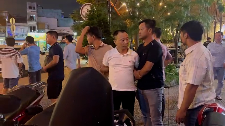 Người bán cháo lòng giả danh cán bộ Bộ Công an, lừa chạy án cho Tú 'ác'