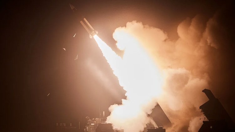 Ukraine bắn ATACMS vào sân bay quân sự, Nga sắp phóng Oreshnik đáp trả?