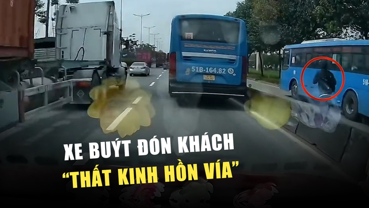 Hú hồn xe buýt dừng đột ngột, đón khách ngay trong làn ô tô 