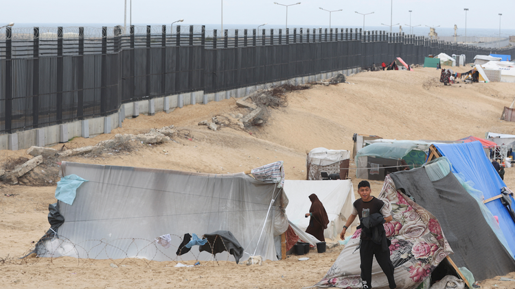 Ai Cập xây tường cao, chuẩn bị đón dòng người Gaza di tản?