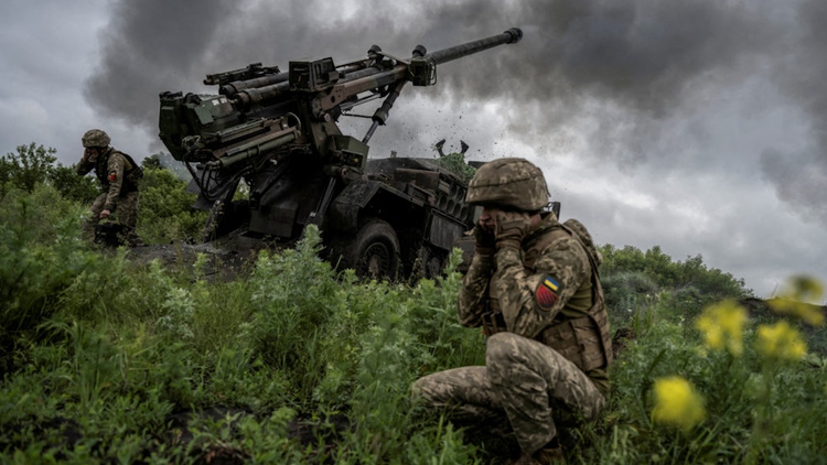 Pháo binh Ukraine không chỉ có vấn đề thiếu đạn