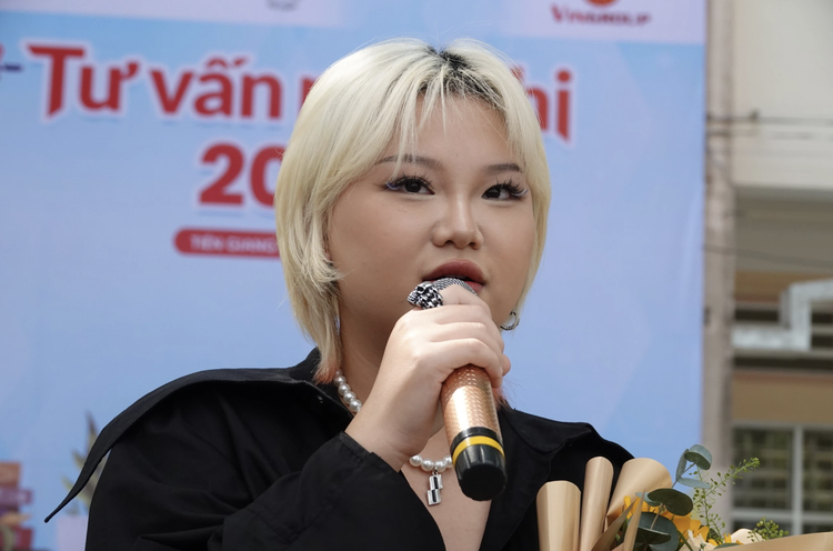 Á quân ‘Vietnam Idol 2023’ phiêu cùng 'Mascara' và trải lòng về đam mê ca hát