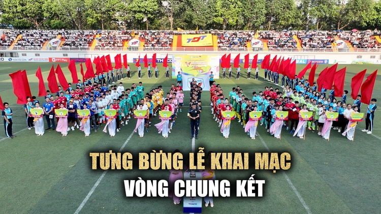 Lễ khai mạc VCK TNSV THACO Cup 2024: 'Đón chờ những trận cầu hấp dẫn'
