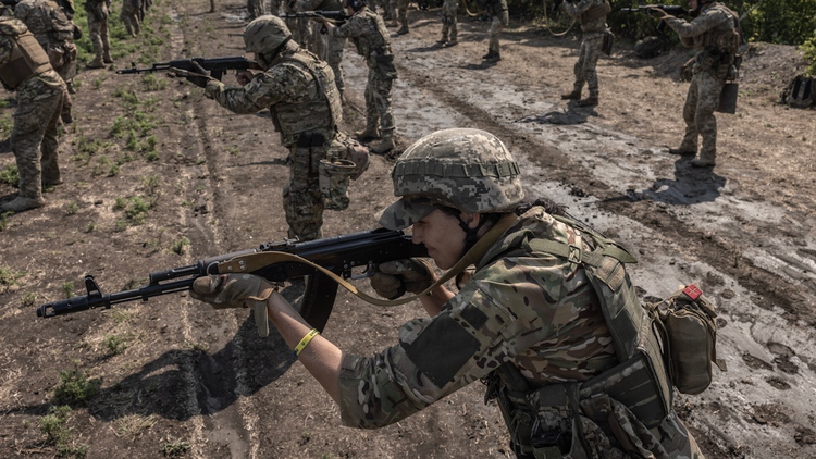 NATO muốn Ukraine đẩy mạnh mộ binh bổ sung lực lượng