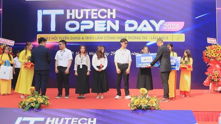 HUTECH IT Open Day 2024: Sinh viên hào hứng ứng tuyển hơn 5.000 vị trí việc làm