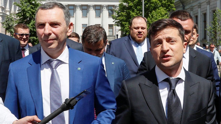 Tổng thống Ukraine tiếp tục dọn dẹp nội bộ, trợ lý lâu năm cũng 'lên đường'