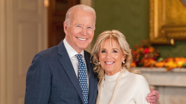 Vợ chồng Tổng thống Biden kiếm được bao nhiêu tiền?