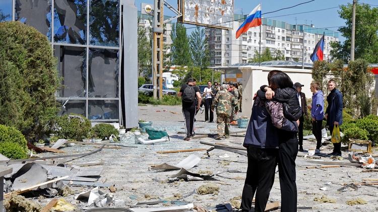 Ukraine bắn tên lửa vào vùng biên giới Nga và Donetsk