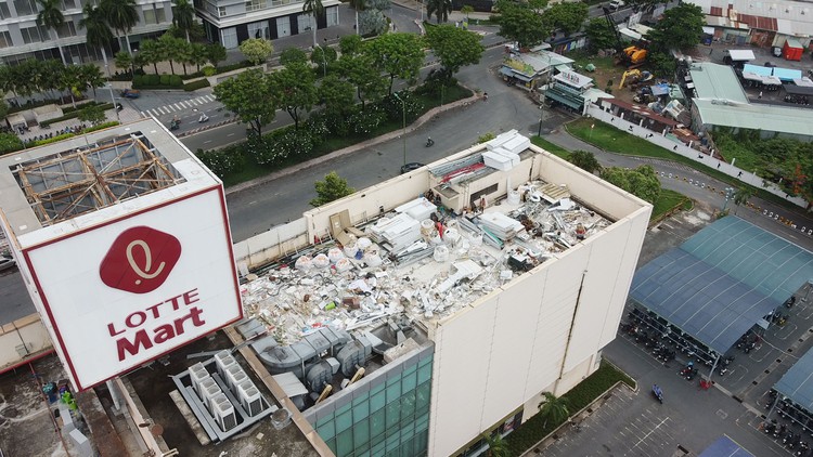 [Flycam] Tháo dỡ phần công trình xây không phép tại Lotte Mart quận 7
