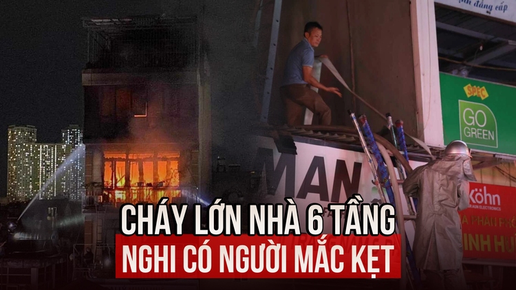 Nhân chứng vụ cháy nhà 6 tầng ở Hà Nội: ‘Có bàn tay vẫy ở tầng 6'