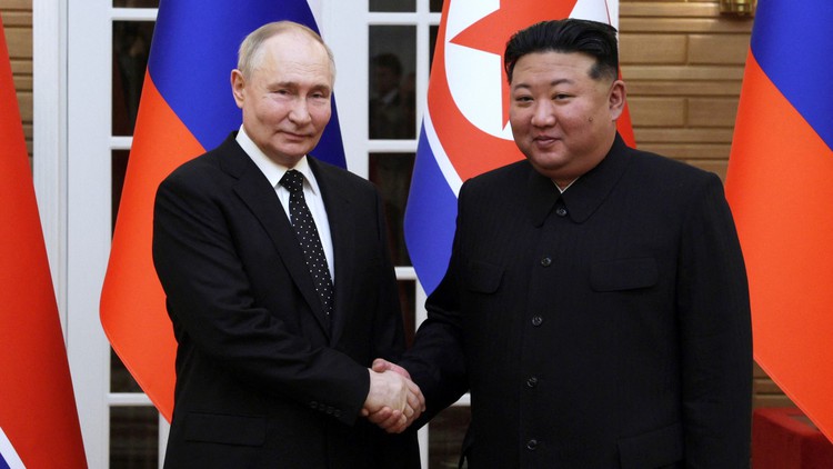 Nhà lãnh đạo Kim Jong-un chào đón Tổng thống Putin đến Triều Tiên