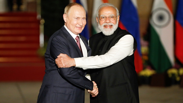 Nga-Ấn Độ củng cố hợp tác quốc phòng với liên doanh vũ khí