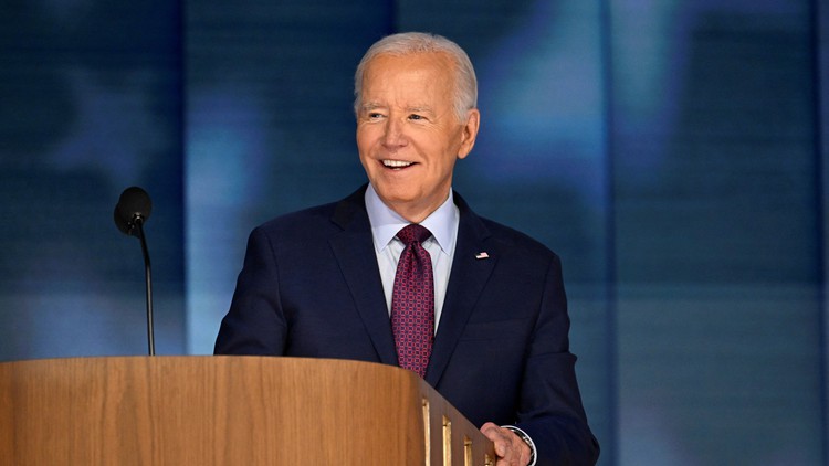 Tổng thống Biden triển khai chương trình nhập tịch mới cho diện vợ chồng