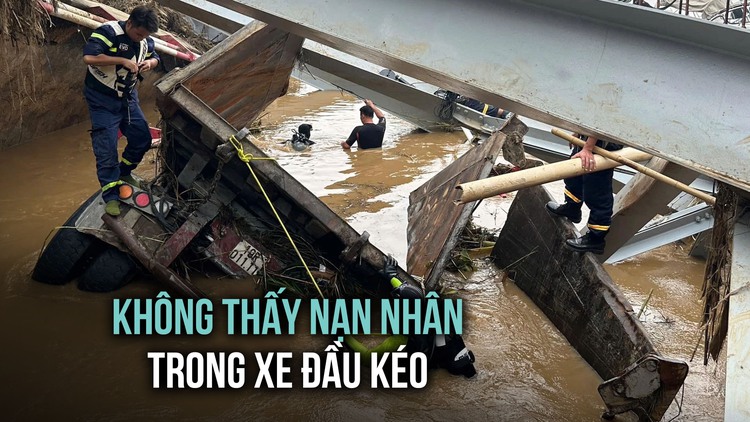 Vụ sập cầu Phong Châu: Huy động thêm 30 thợ lặn đến hiện trường