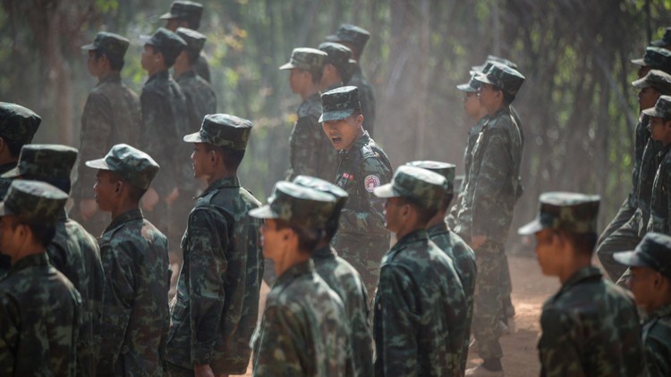 Quân đội Myanmar sắp phản công chống phe nổi dậy?