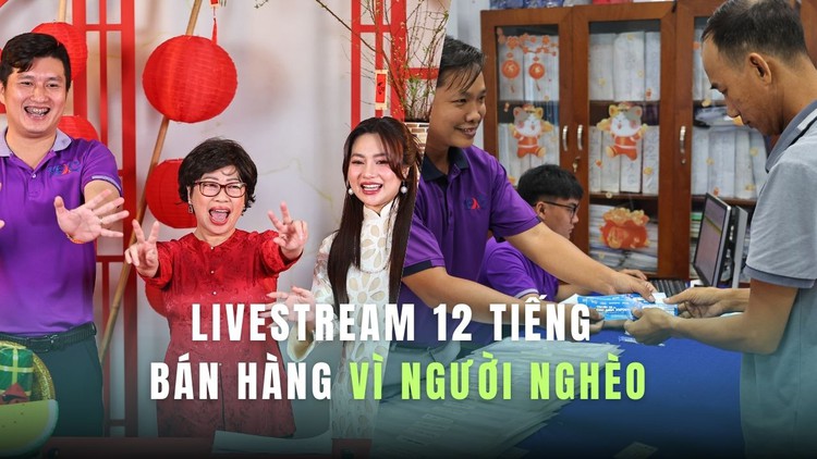 Livestream 12 tiếng góp quỹ đưa công nhân, người lao động về quê ăn tết