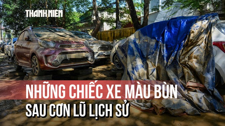 Những chiếc xe nhuộm màu bùn đất sau lũ lịch sử tại Thái Nguyên