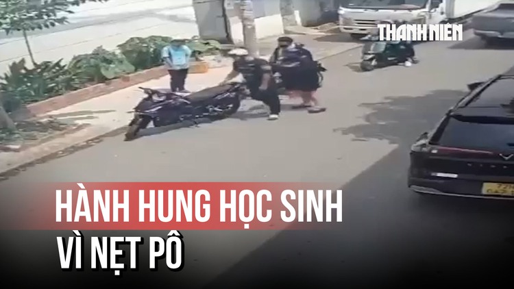 Hành hung 2 học sinh để dằn mặt vì nẹt pô