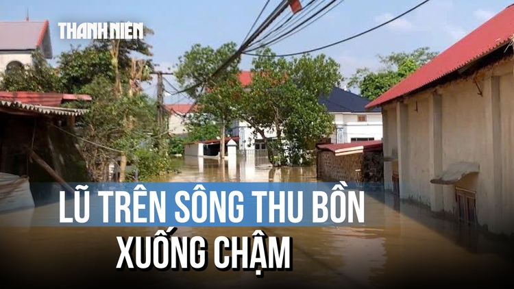 Cập nhật: Lũ trên sông Thu Bồn xuống chậm, vẫn ở mức báo động 3