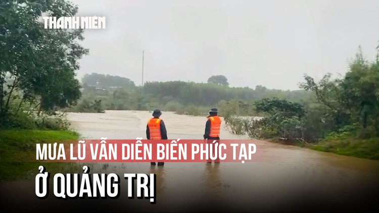 Bùn đất bủa vây nhiều con đường, nhiều bản làng biên giới Quảng Trị