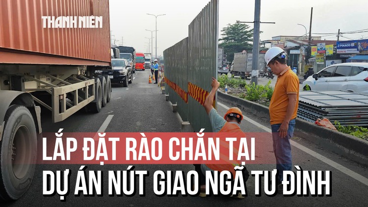 Khởi công nút giao ngã tư Đình giải quyết ùn tắc: Rào chắn đã được lắp đặt
