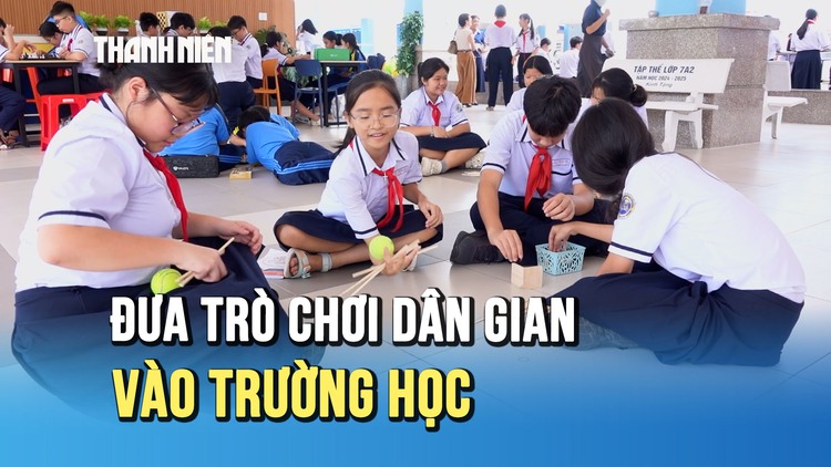 Giờ ra chơi không điện thoại: Học sinh thích thú với trò chơi dân gian