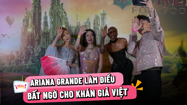 Ariana Grande làm điều bất ngờ cho khán giả Việt