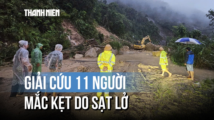 Sạt lở đèo Khánh Lê: Giải cứu 11 người và 6 xe mắc kẹt suốt 2 ngày