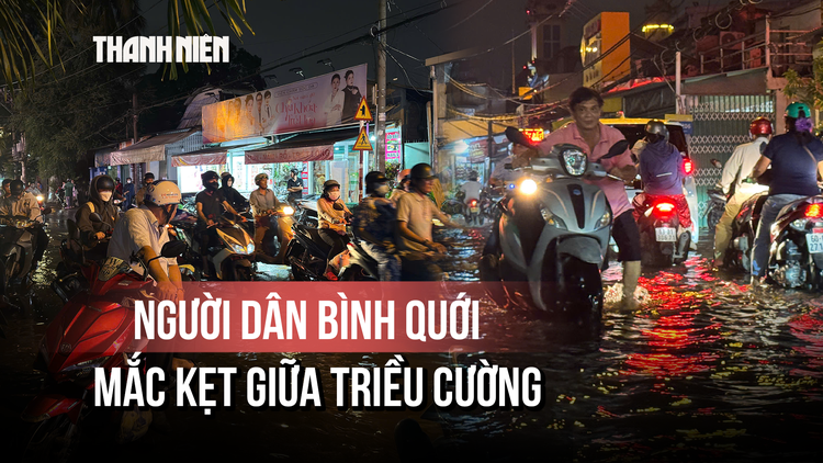 Triều cường dâng cao, người dân Bình Quới lo xe chết máy: ‘Không dám về nhà’