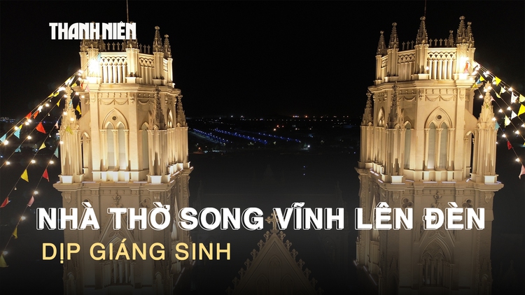 Nhà thờ tuyệt đẹp trên quốc lộ 51 lên đèn dịp Giáng sinh, ai đi ngang cũng ngoái nhìn