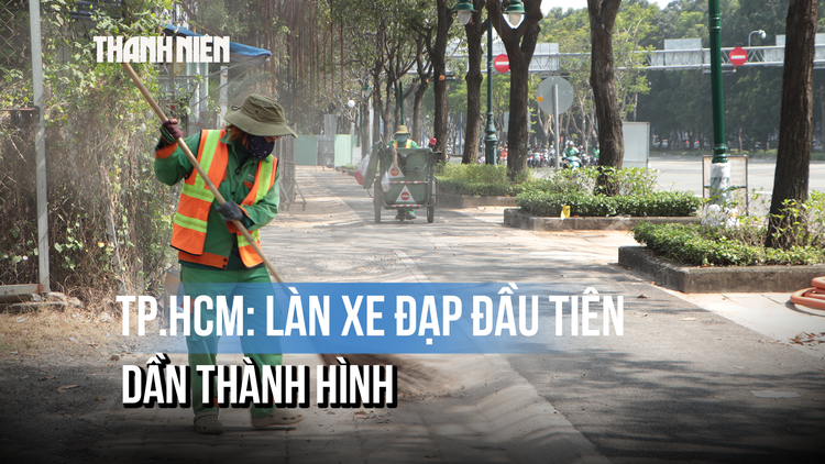 Làn xe đạp đầu tiên tại TP.HCM dần thành hình trên đường Mai Chí Thọ