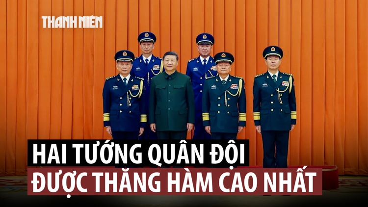Chủ tịch Tập Cận Bình thăng quân hàm cao nhất cho hai tư lệnh quân khu