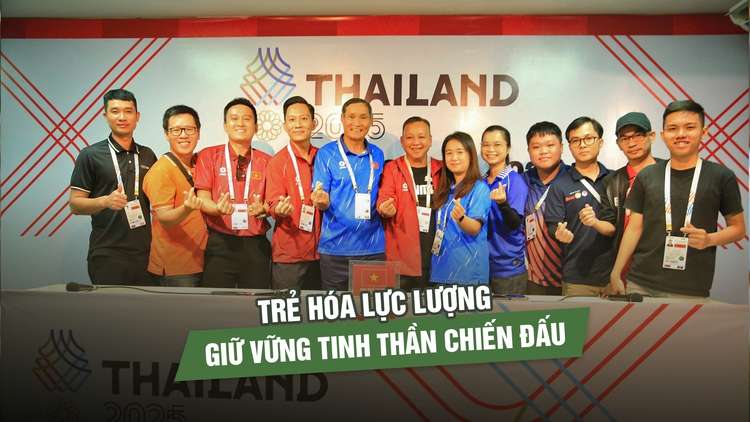 HLV Mai Đức Chung muốn gây sốc trước Malaysia, hé lộ nhân tố thay thế Chương Thị Kiều