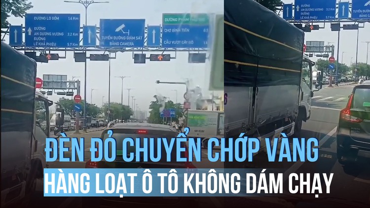 Từ phản ánh 'đèn đỏ chớp vàng liên tục': Lý giải về tủ tín hiệu thông minh