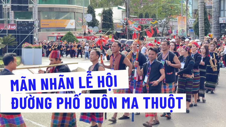 Mãn nhãn màn trình diễn lễ hội đường phố Buôn Ma Thuột