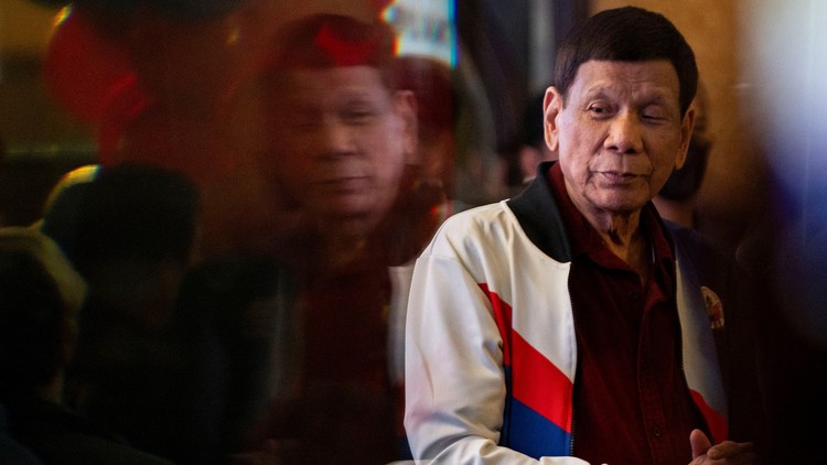 Cựu Tổng thống Duterte đang ở đâu sau khi bị bắt?