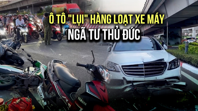 Ô tô tông hàng loạt xe máy đang chờ đèn đỏ ở ngã tư Thủ Đức 